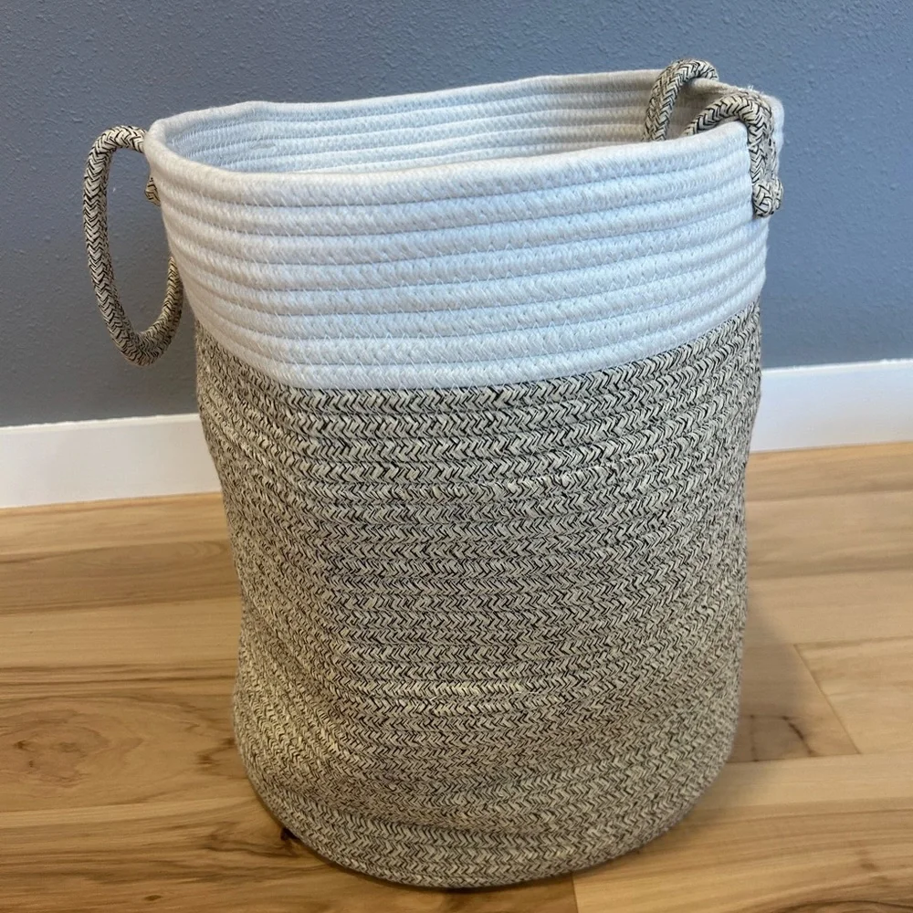 100% Cotton Rope Storage Basket with Handles - Picture 2 of 5